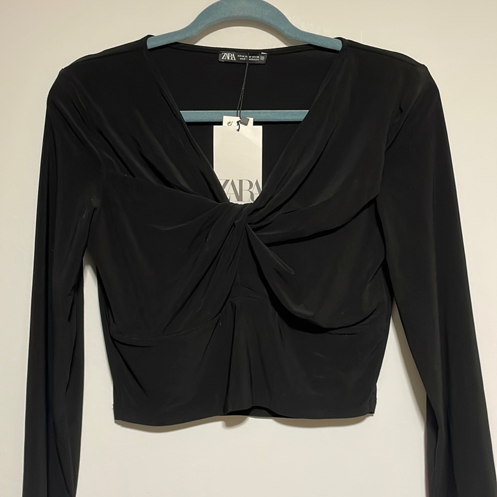 NWT Zara Black Long Sleeved Twist Cropped Top in Size Medit